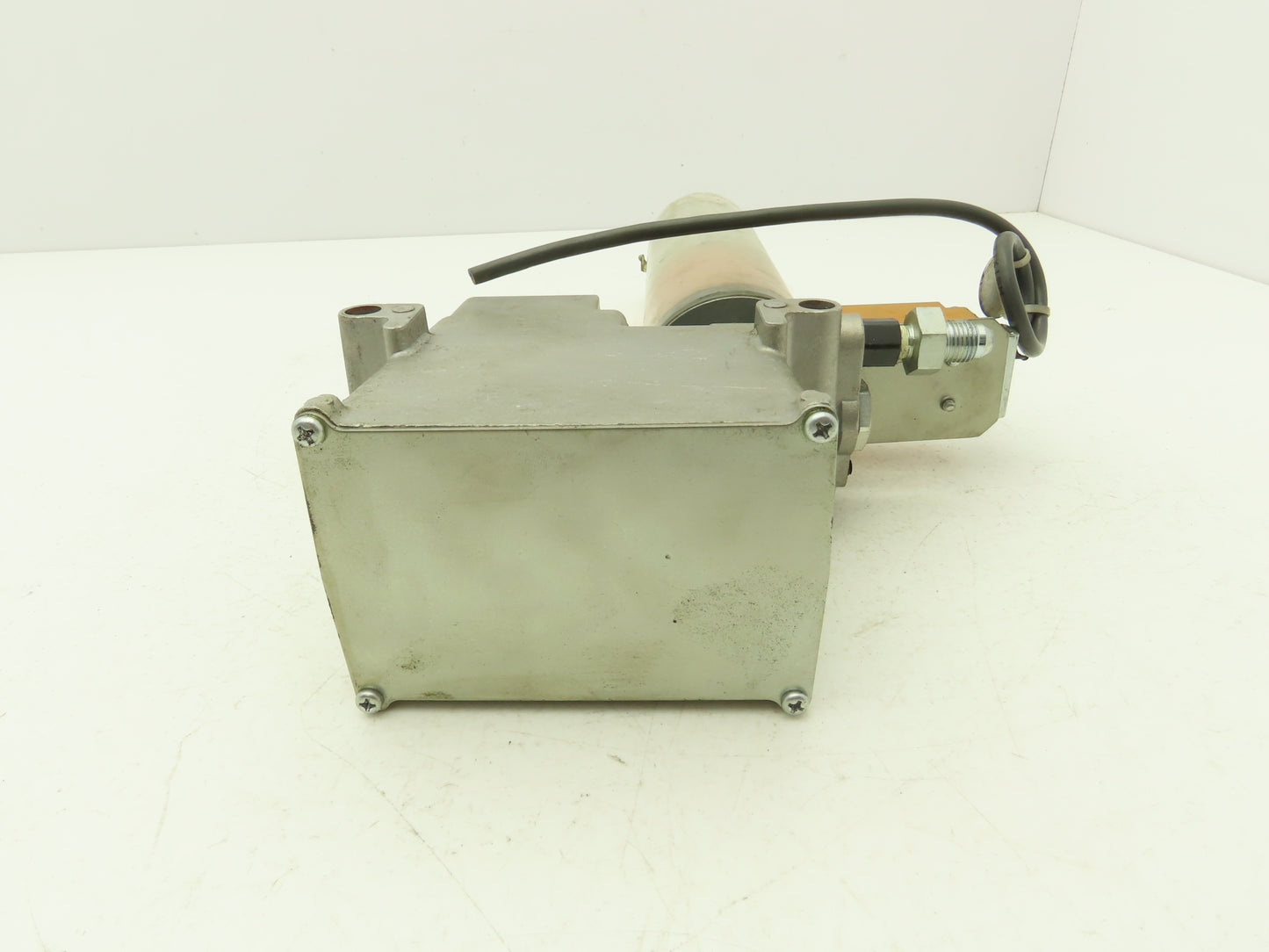 Showa MHG4-10879 Lubricator Grease Pump 5.5cc/min 400mL Tube 220V