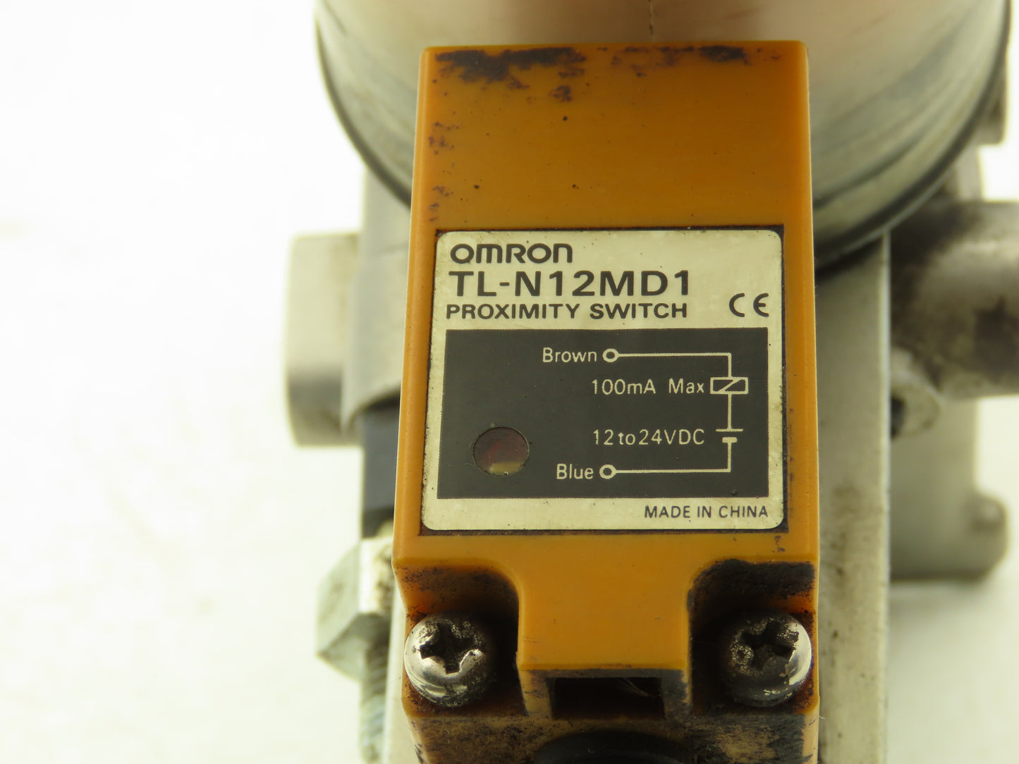 Showa MHG4-10879 Lubricator Grease Pump 5.5cc/min 400mL Tube 220V