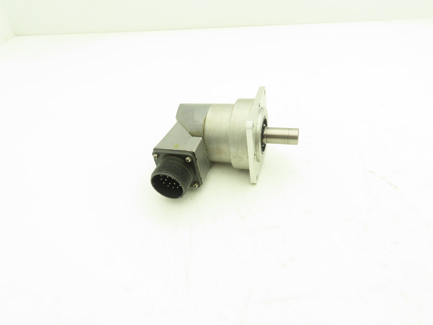 Heidenhain ROD 620 1024 40S17-HE Rotary Encoder 5V 15mm Shaft ID 684 672-03