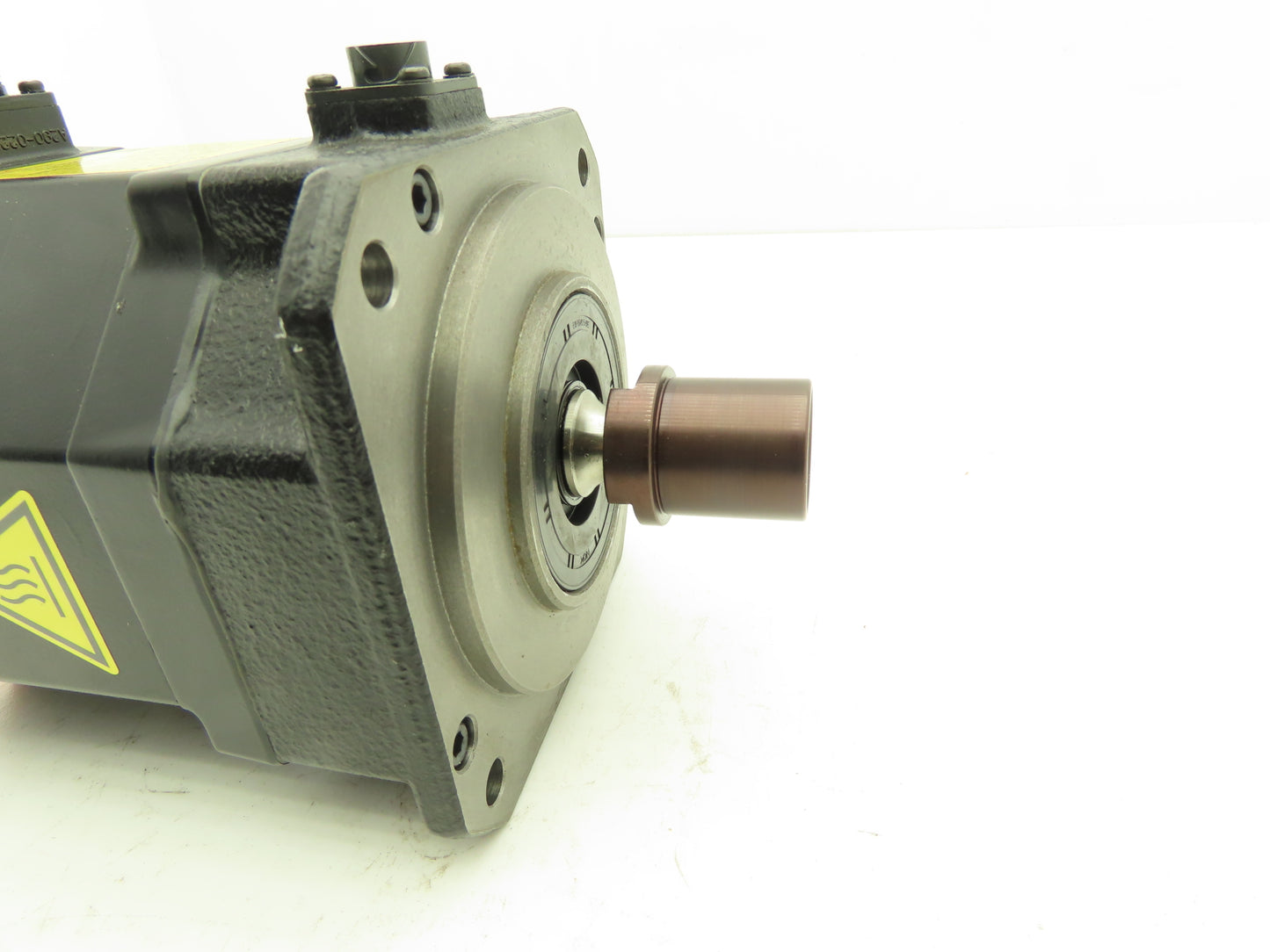 Fanuc A06B-0235-B300 AC Servo Motor 2.5kW 184V 3Ph 4000RPM Encoder A8602000T301