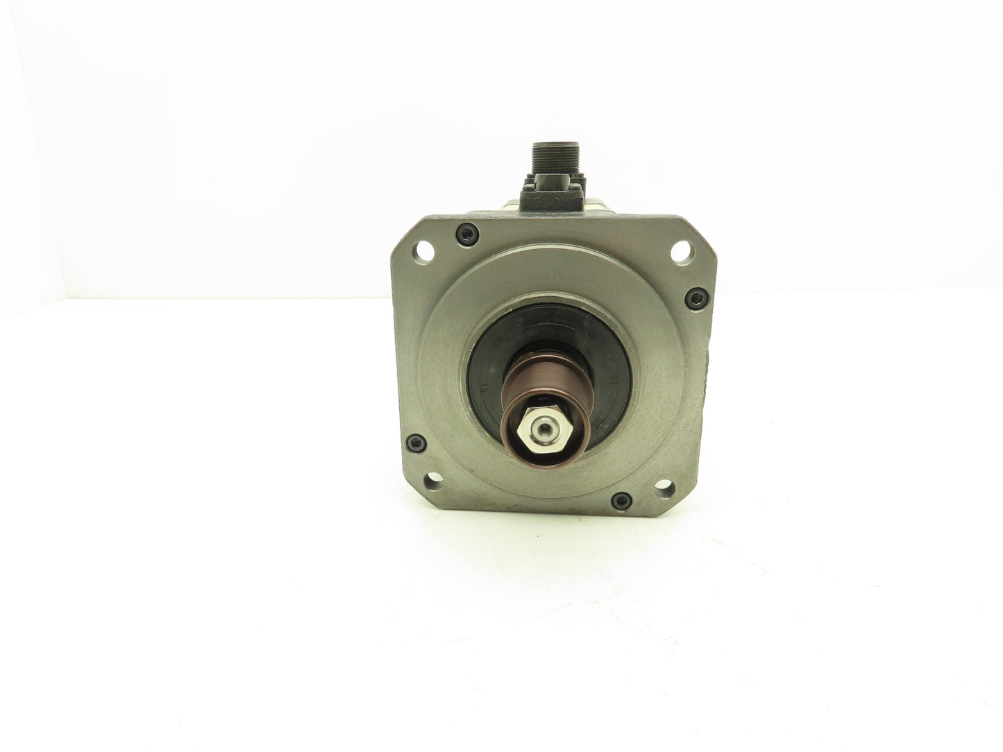 Fanuc A06B-0235-B300 AC Servo Motor 2.5kW 184V 3Ph 4000RPM Encoder A8602000T301