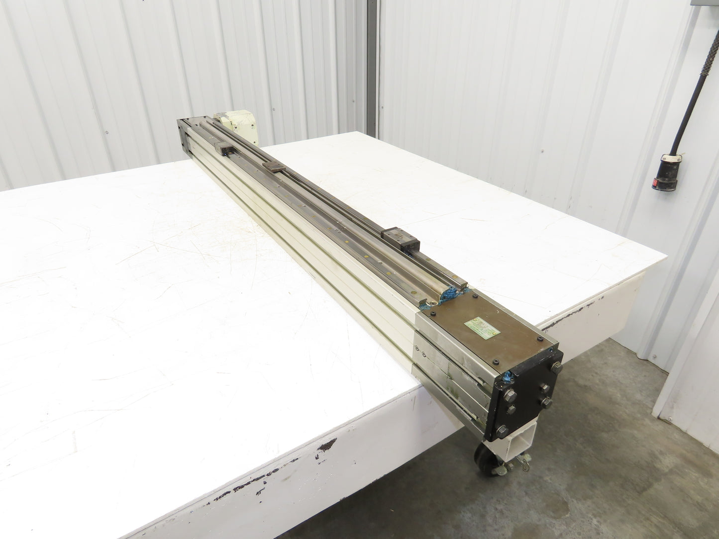 Pneumotec Motorized Linear Center Guide 2-Rail Bearing Blocks SHS15 44" Travel