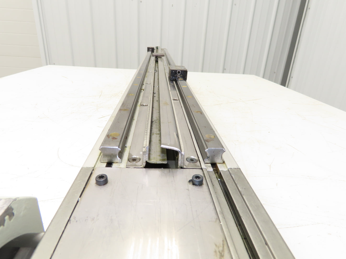 Pneumotec Motorized Linear Center Guide 2-Rail Bearing Blocks SHS15 44" Travel