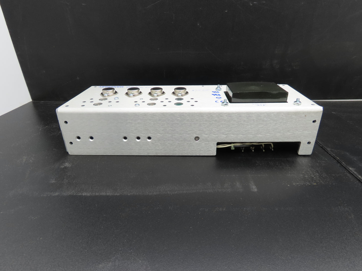 International IHE-28-6 DC Power Supply 100-240VAC 47-63Hz Input 28VDC 6A Output