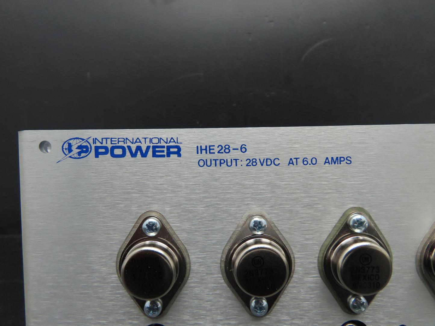 International IHE-28-6 DC Power Supply 100-240VAC 47-63Hz Input 28VDC 6A Output