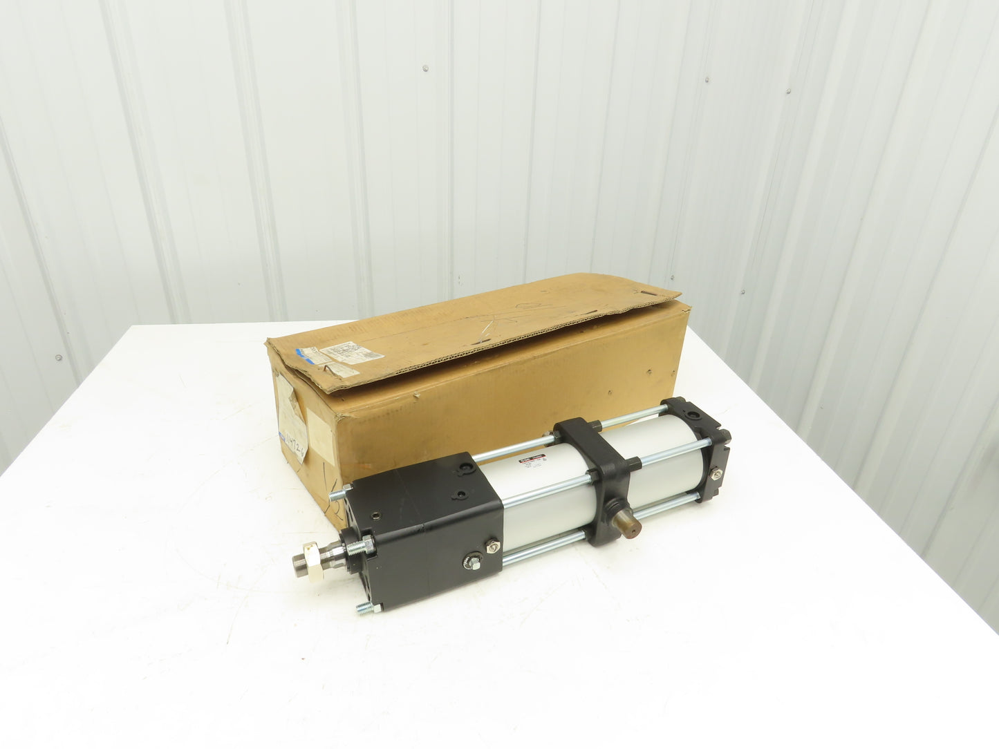 SMC CNATN100N-250-D-XC35 Pneumatic Air Cylinder 100mm x 250mm Stroke w/Rod Lock
