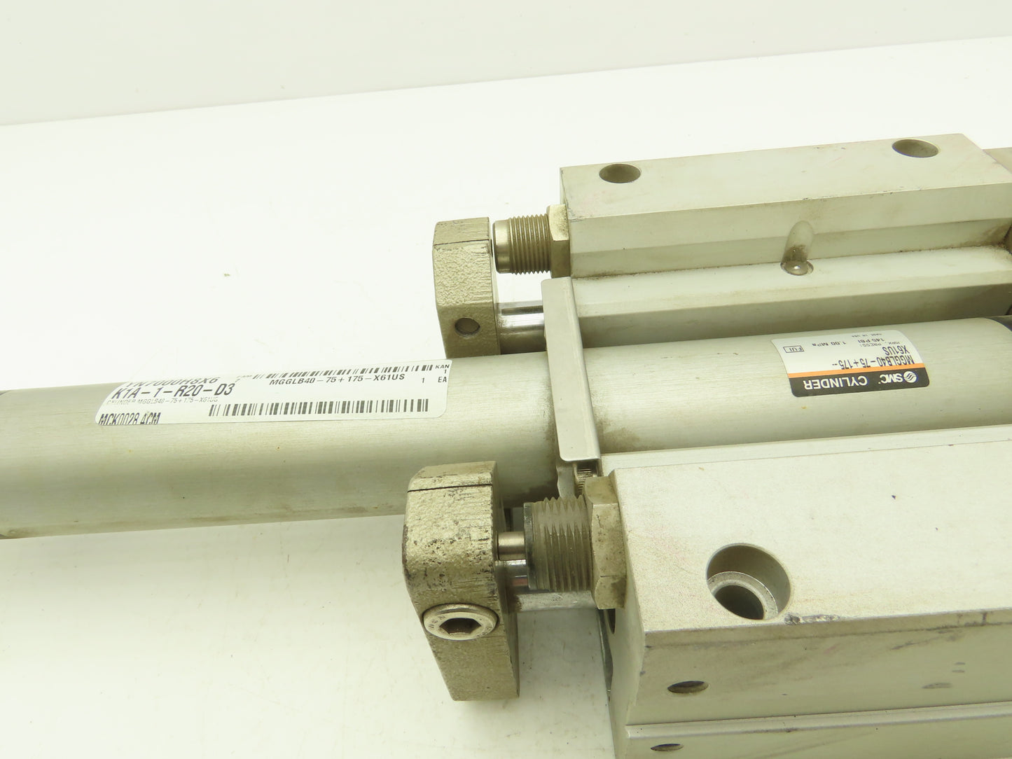 SMC MGGLB40-75+175-X61US Pneumatic Guided Air Cylinder 75mm+175mm Tandem Stroke
