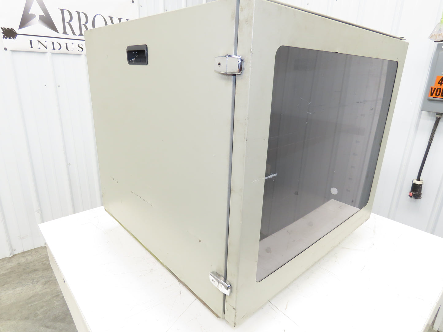 Elecom L48F767 FA Computer Locker Enclosure 740mm x 730mm x 650mm Rack Mount