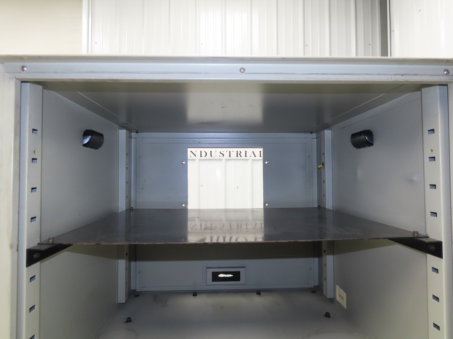 Elecom L48F767 FA Computer Locker Enclosure 740mm x 730mm x 650mm Rack Mount