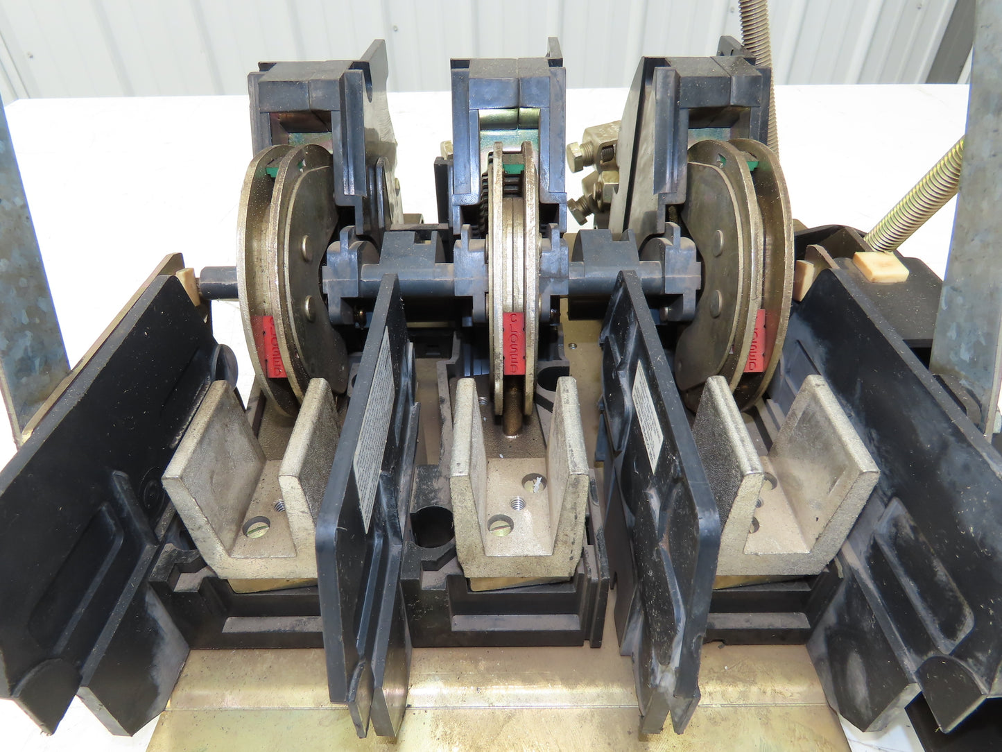 A-B 1494 Rod Operated Safety Discconnect Switch 400A 3ph Operator Only