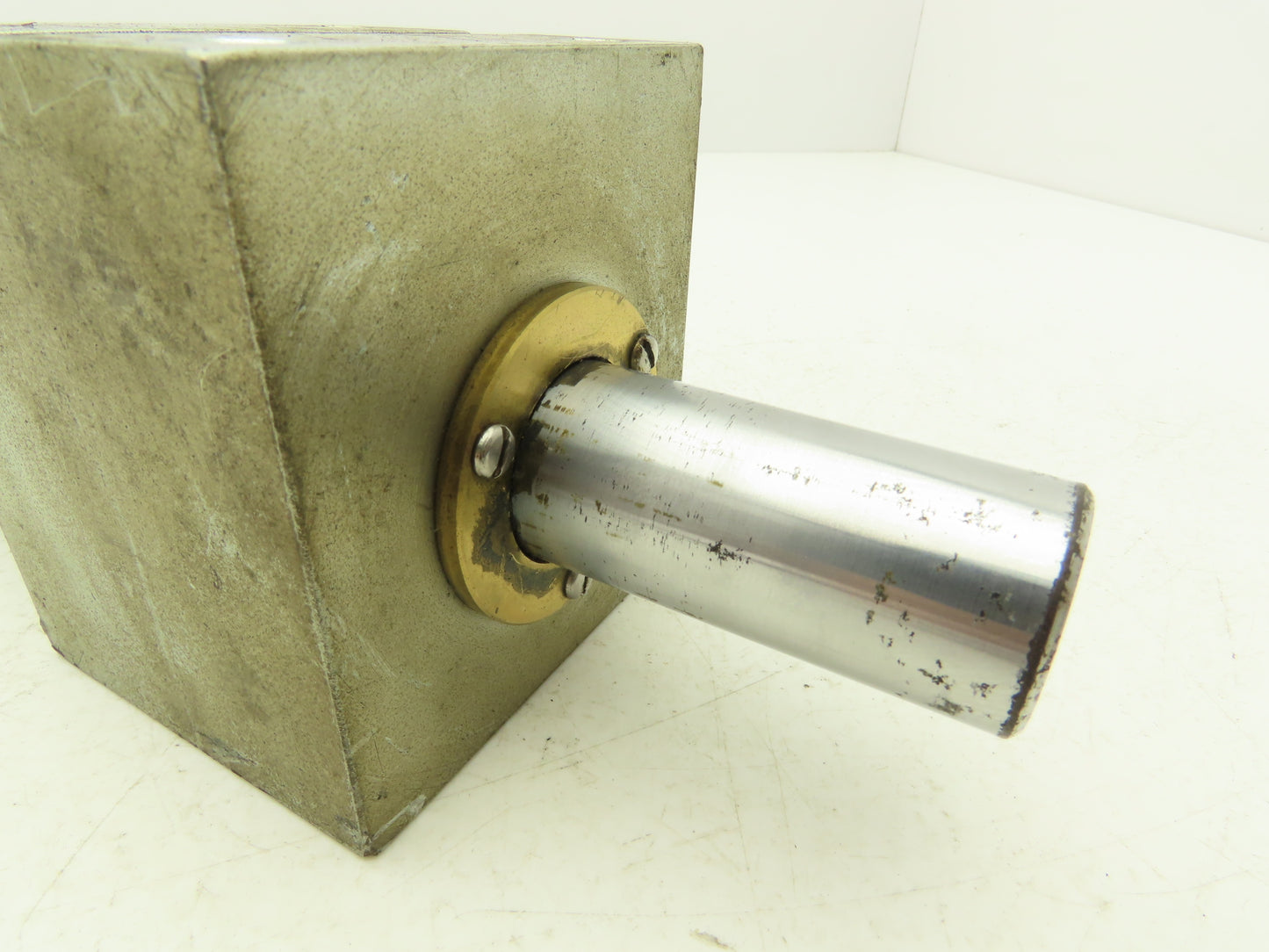 Centerline 8832-MFB-.20-24C13-R4-M00GC OHMA Air over Oil Piercing Cylinder