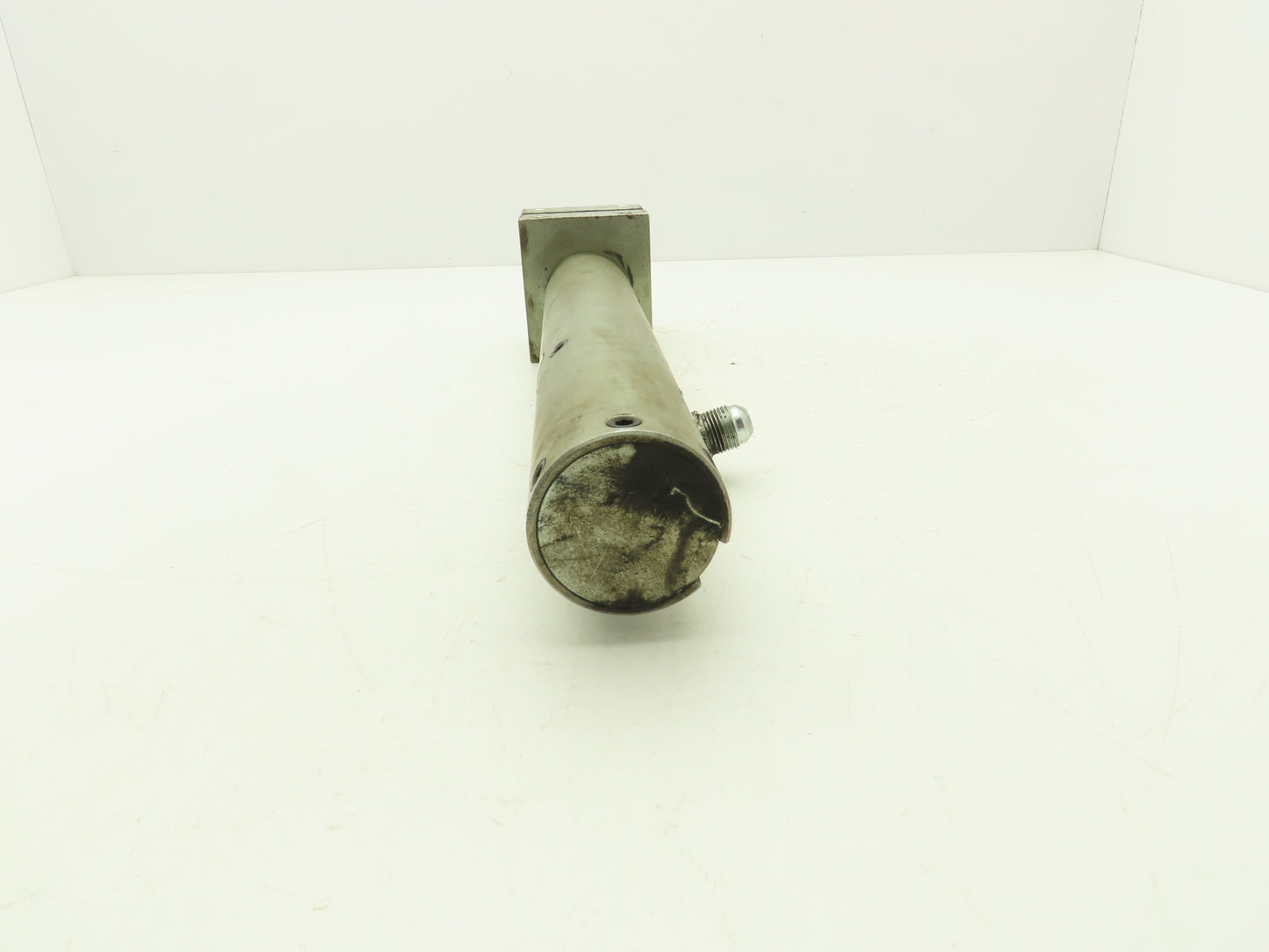 Centerline 8832-MFB-.20-24C13-R4-M00GC OHMA Air over Oil Piercing Cylinder