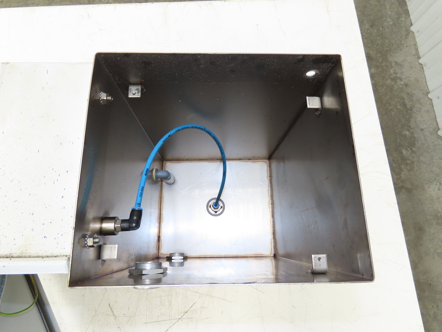 Castool C1L-AL-LD-BR-B Automatic Lubricator CNC Oil Pump 24VDC 15CC With Tank