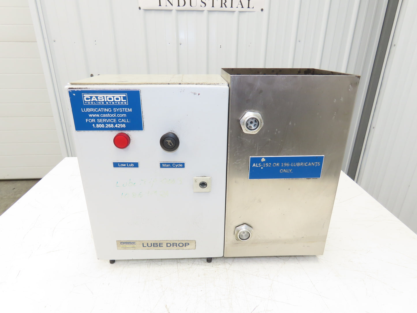 Castool C1L-AL-LD-BR-B Automatic Lubricator CNC Oil Pump 24VDC 15CC With Tank