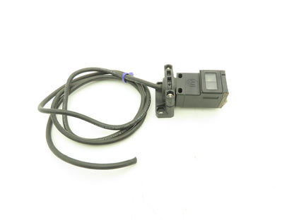 Allen Bradley 42GRU-9203H Photoswitch Polar Retroreflective Sensor Series B