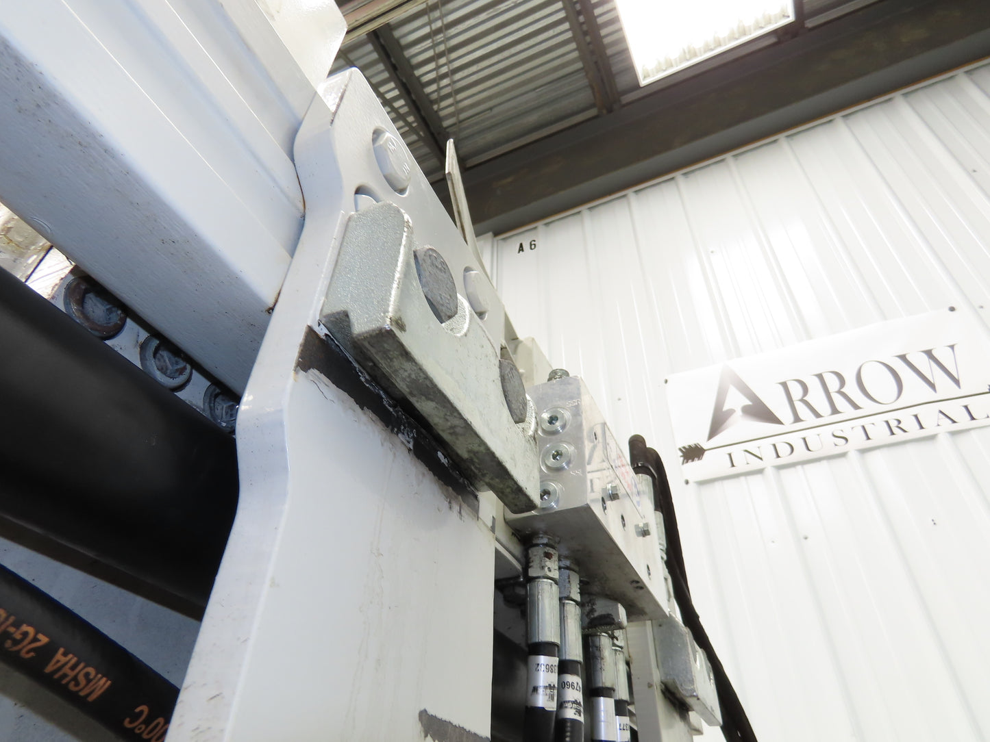 Cascade Razorback Cardboard Carton Bale Clamp Forklift Attachment 1962lbs 2022