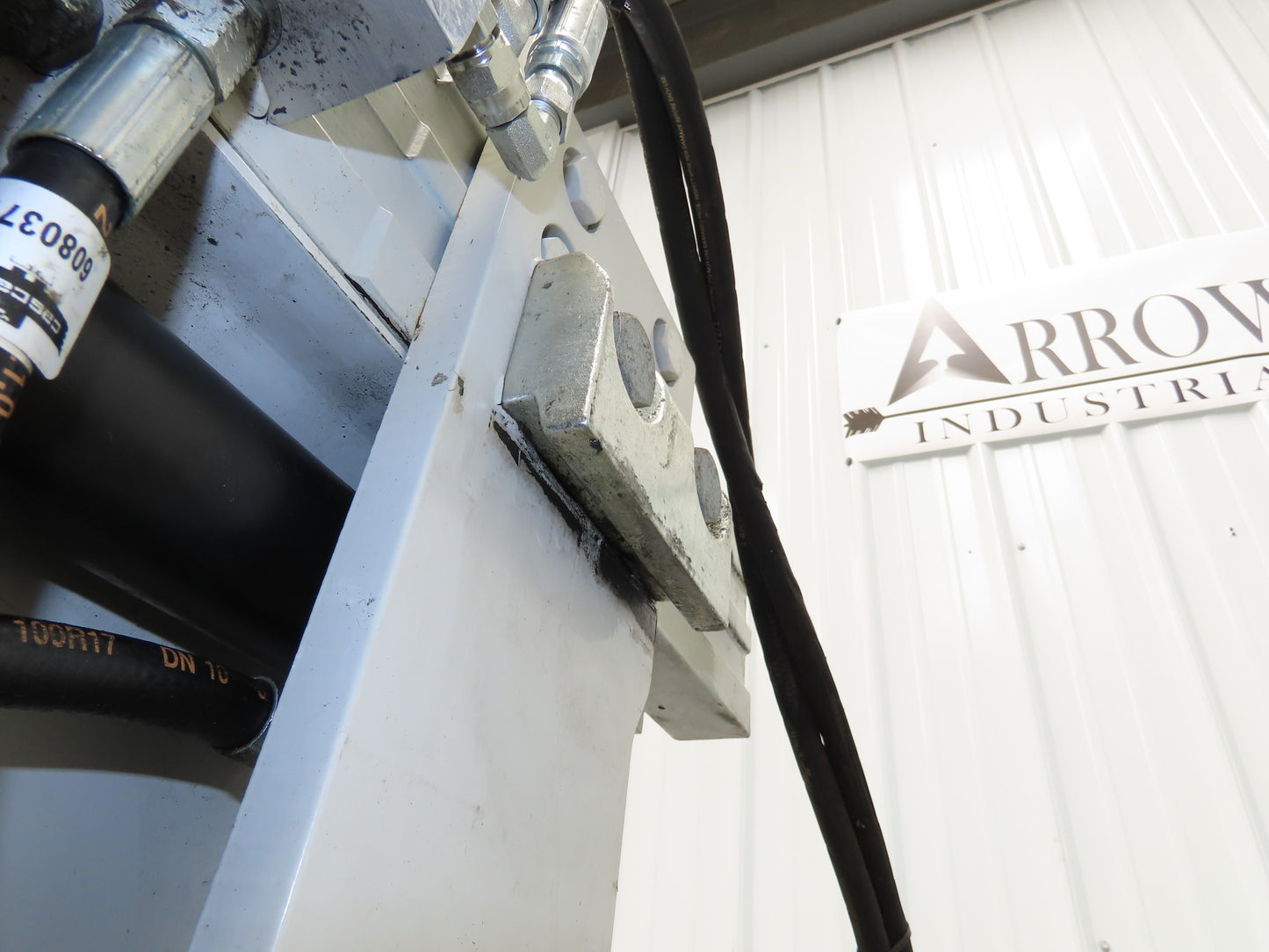 Cascade Razorback Cardboard Carton Bale Clamp Forklift Attachment 1962lbs 2022