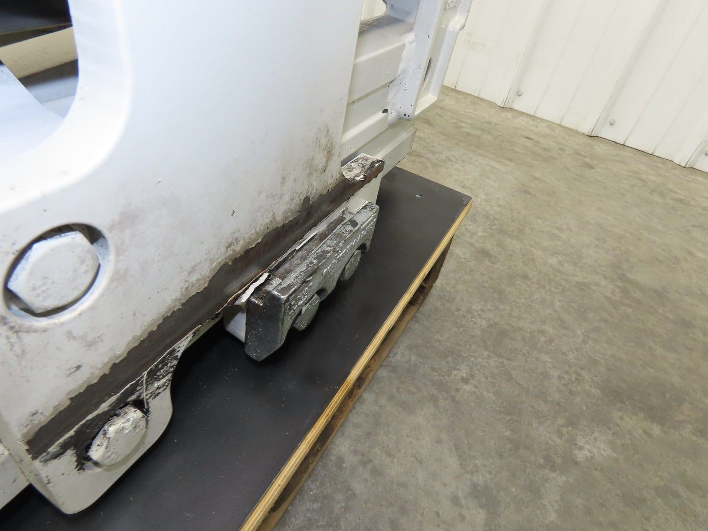 Cascade Razorback Cardboard Carton Bale Clamp Forklift Attachment 1962lbs 2022