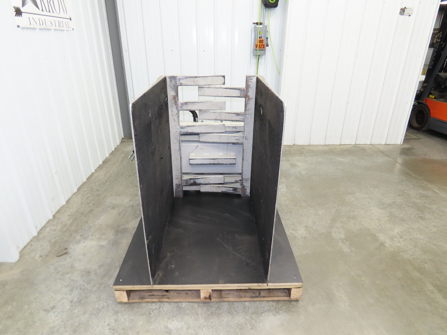 Cascade Razorback Cardboard Carton Bale Clamp Forklift Attachment 1962lbs 2022