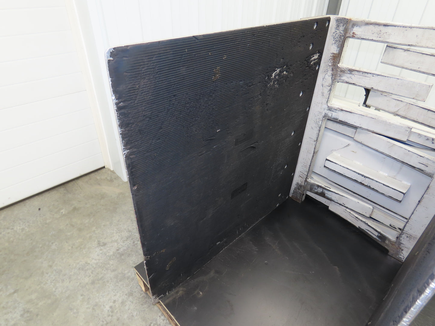 Cascade Razorback Cardboard Carton Bale Clamp Forklift Attachment 1962lbs 2022