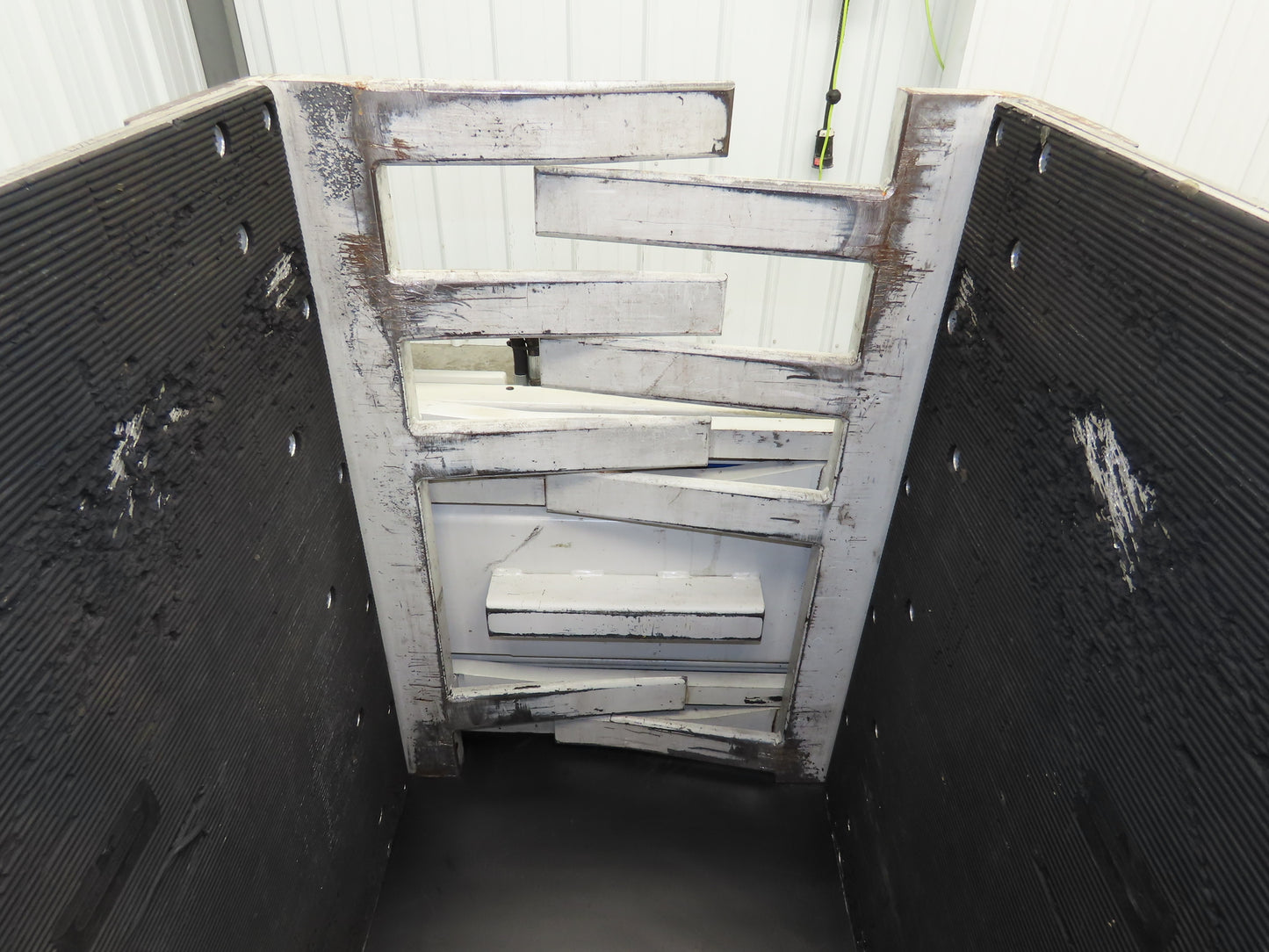 Cascade Razorback Cardboard Carton Bale Clamp Forklift Attachment 1962lbs 2022