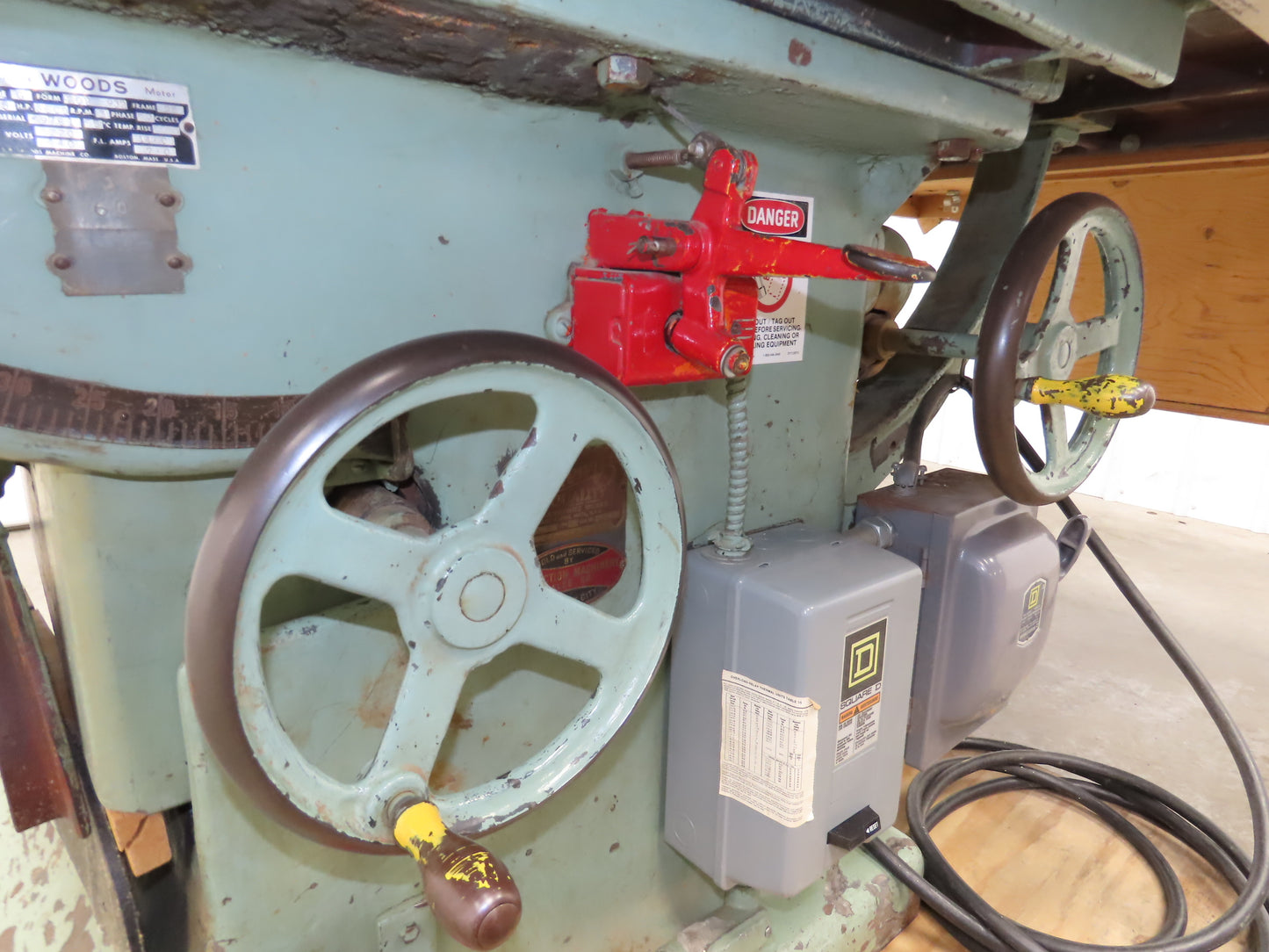 Tannewitz Woodworking Table Saw 20" Blade 5hp 230/460V 72" Biesemeyer Fence