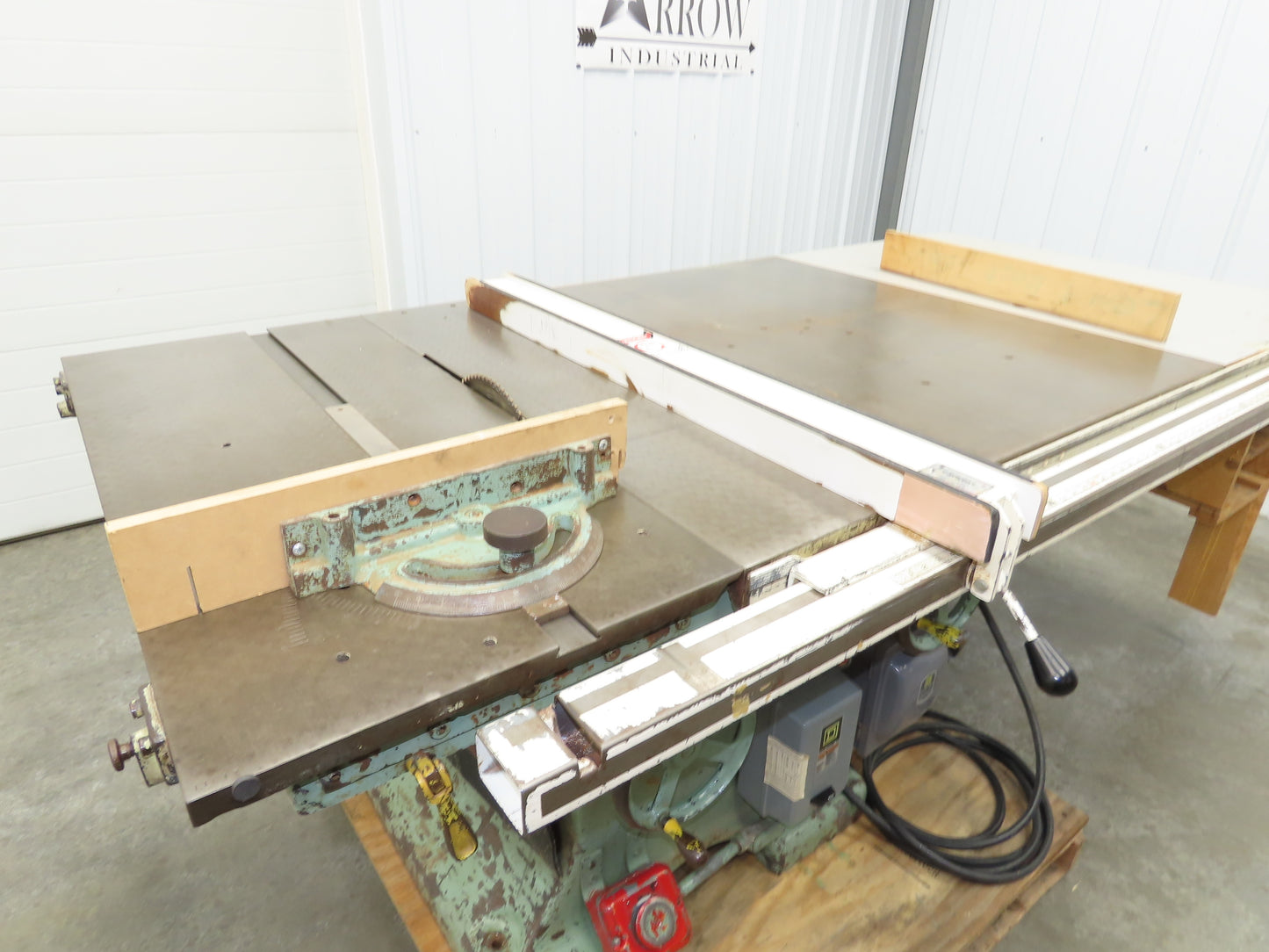 Tannewitz Woodworking Table Saw 20" Blade 5hp 230/460V 72" Biesemeyer Fence
