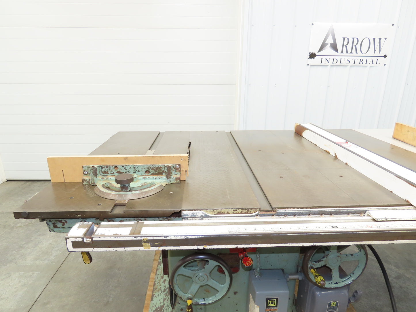 Tannewitz Woodworking Table Saw 20" Blade 5hp 230/460V 72" Biesemeyer Fence