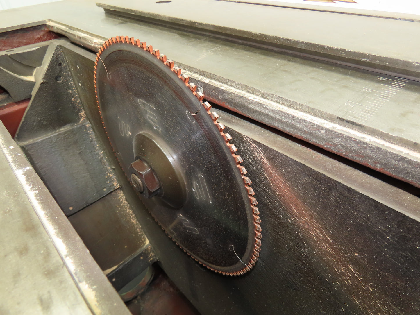 Tannewitz U Woodworking Miter Table Saw 20" Blade 5hp 230/460V Tilting Arbor