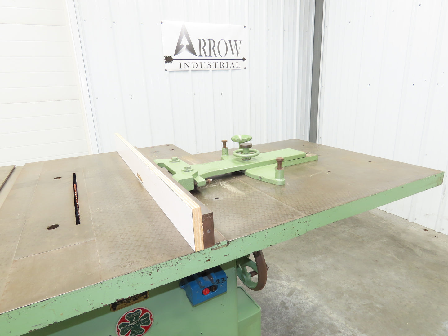 Tannewitz U Woodworking Miter Table Saw 20" Blade 5hp 230/460V Tilting Arbor