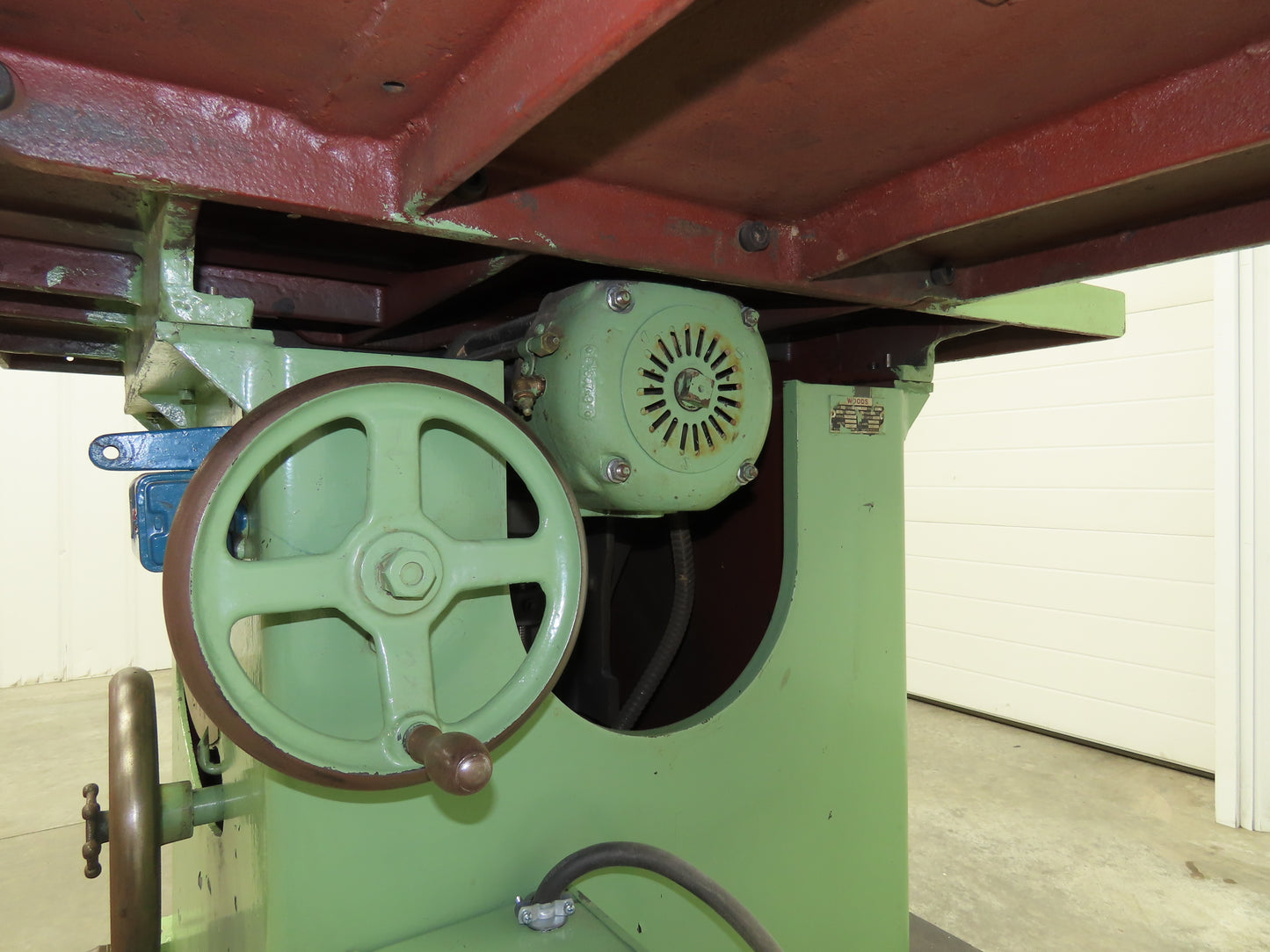 Tannewitz U Woodworking Miter Table Saw 20" Blade 5hp 230/460V Tilting Arbor