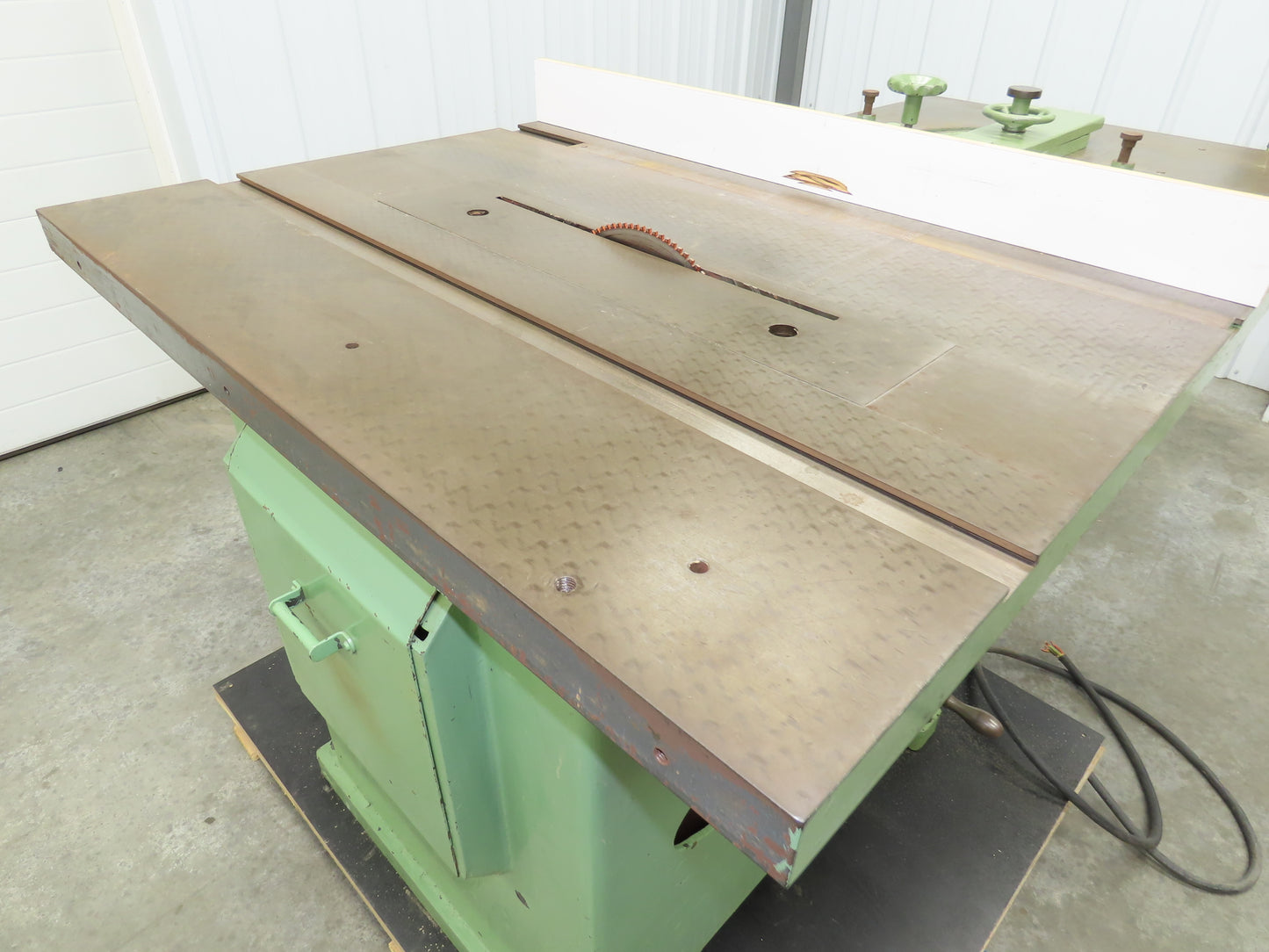 Tannewitz U Woodworking Miter Table Saw 20" Blade 5hp 230/460V Tilting Arbor