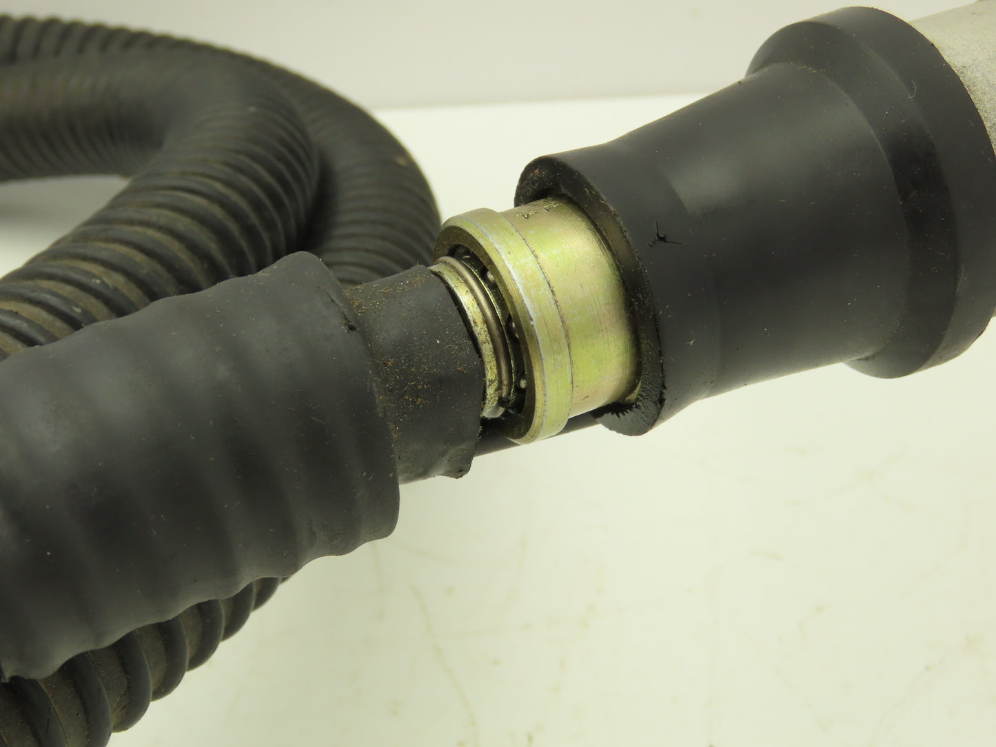 Avdel 07531 Air Pressure Intensifier W Hydropneumatic Riveter W & 6.5' Hoses