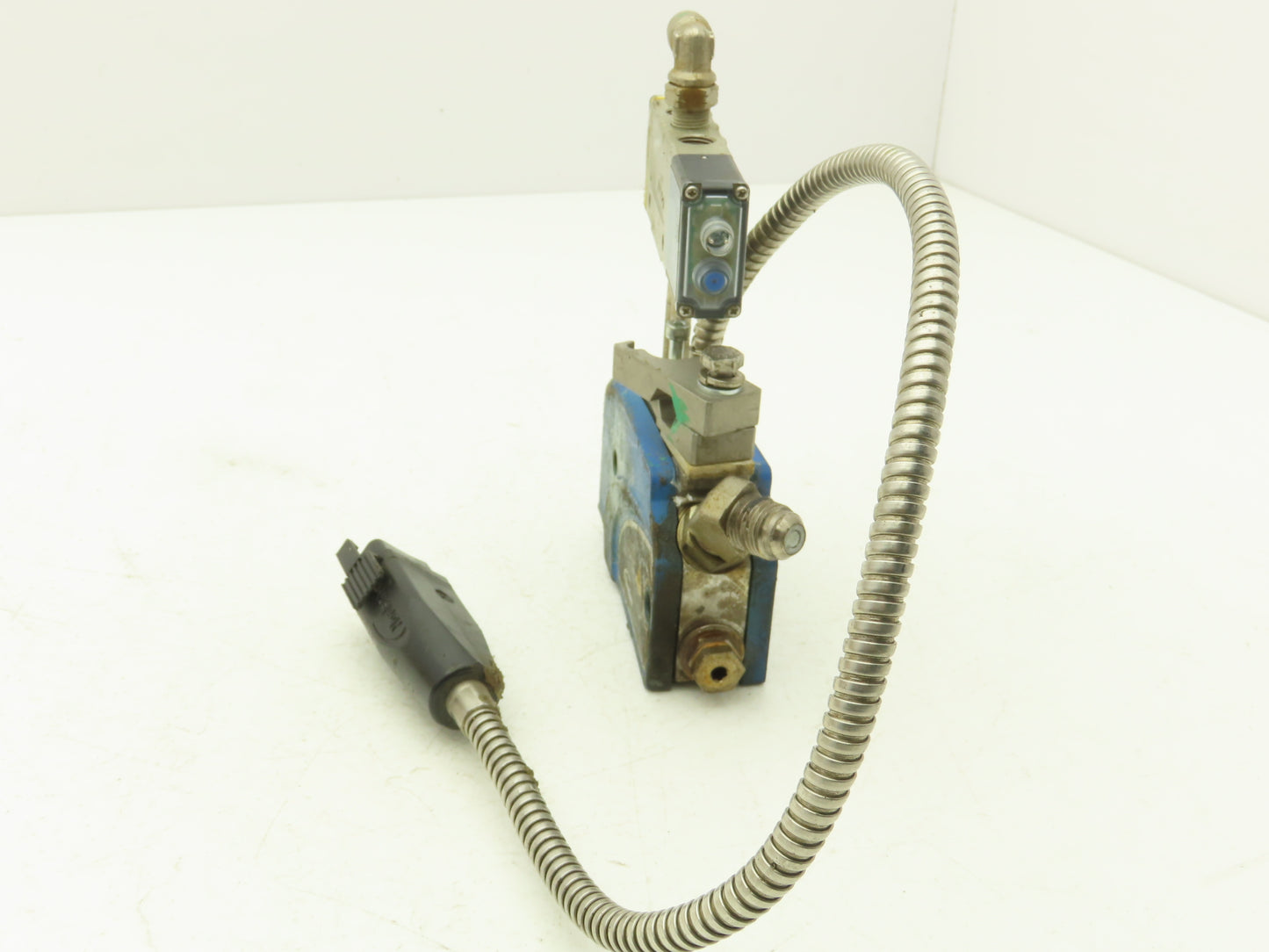 Nordson 8517895 Miniblue II Hot Melt Adhesive Glue Gun Applicator 24VDC