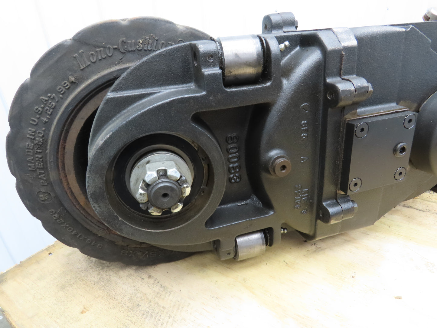 Crown 40WTL Pallet Stacker Forklift Tiller Head Control Handle Drive Wheel *Read