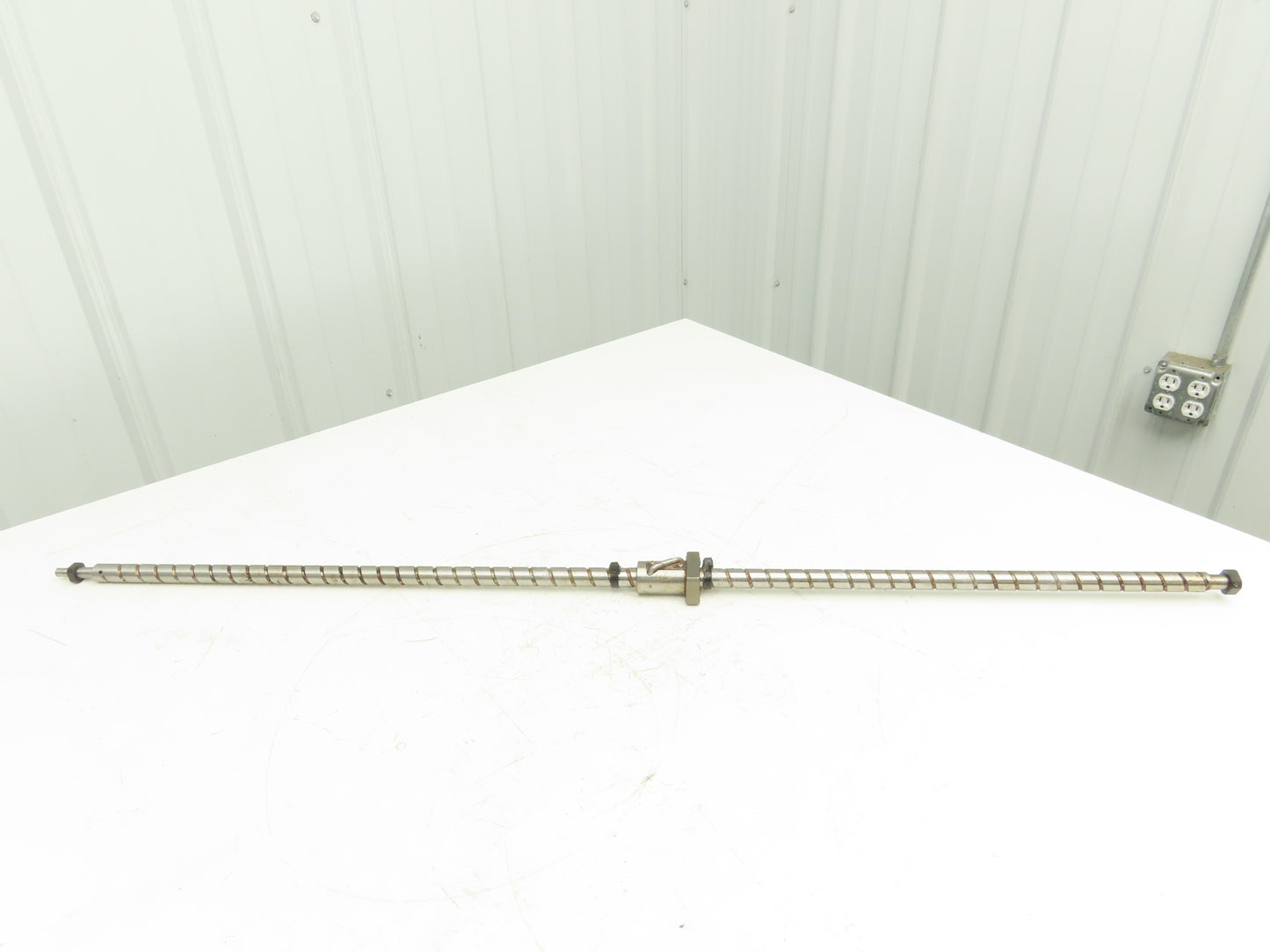 IKO LWL20R1560BCSHS2 Ball Screw 20mm x 1135mm 20mm Pitch 20mm Lead NSK Nut
