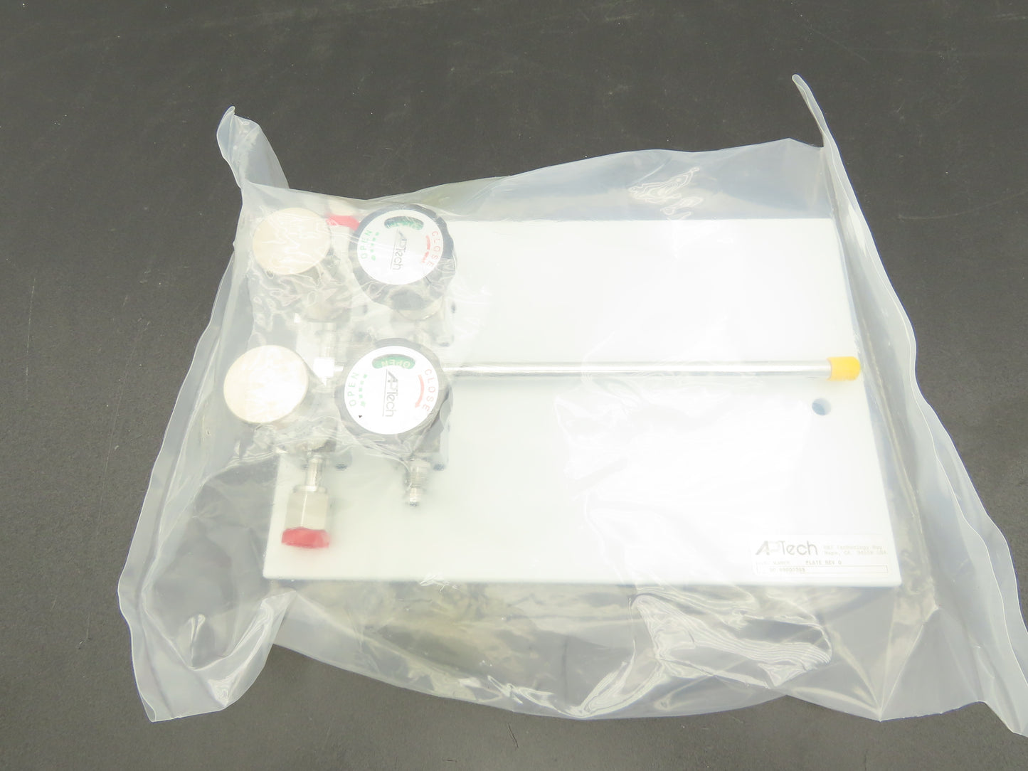 APTech AP3550/3650SM Four AL/238 Pneumatic Diaphragm Valve Assembly Round Knob