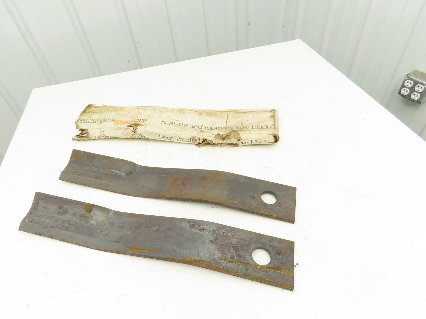 Woods 19160 Bush Hog Mower Blades Rotary Cutter 4"x 25.25"L  Set of 2 OEM