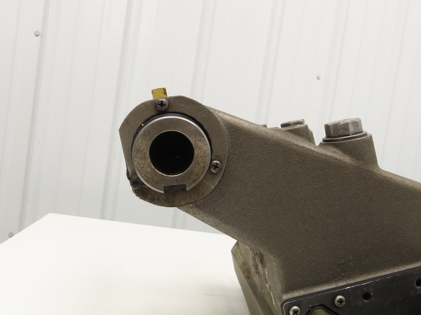 Yamazaki Mazak QT-8 Quick Turn 8 CNC Lathe Tailstock With Bed Rails