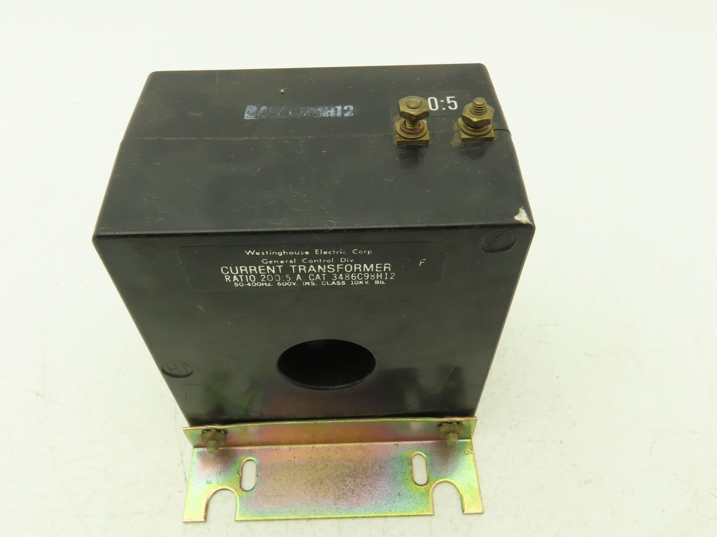 Westinghouse 3486C98H12 Current Transformer 200:5 Ratio 600V 50-400 Hz 10kV