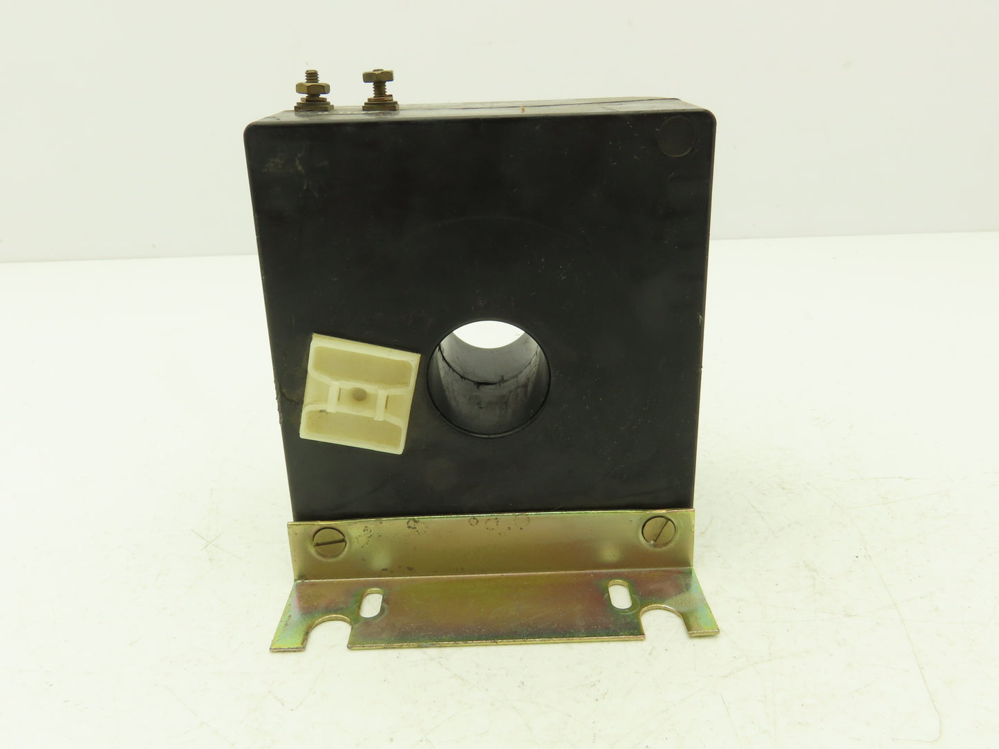 Westinghouse 3486C98H12 Current Transformer 200:5 Ratio 600V 50-400 Hz 10kV