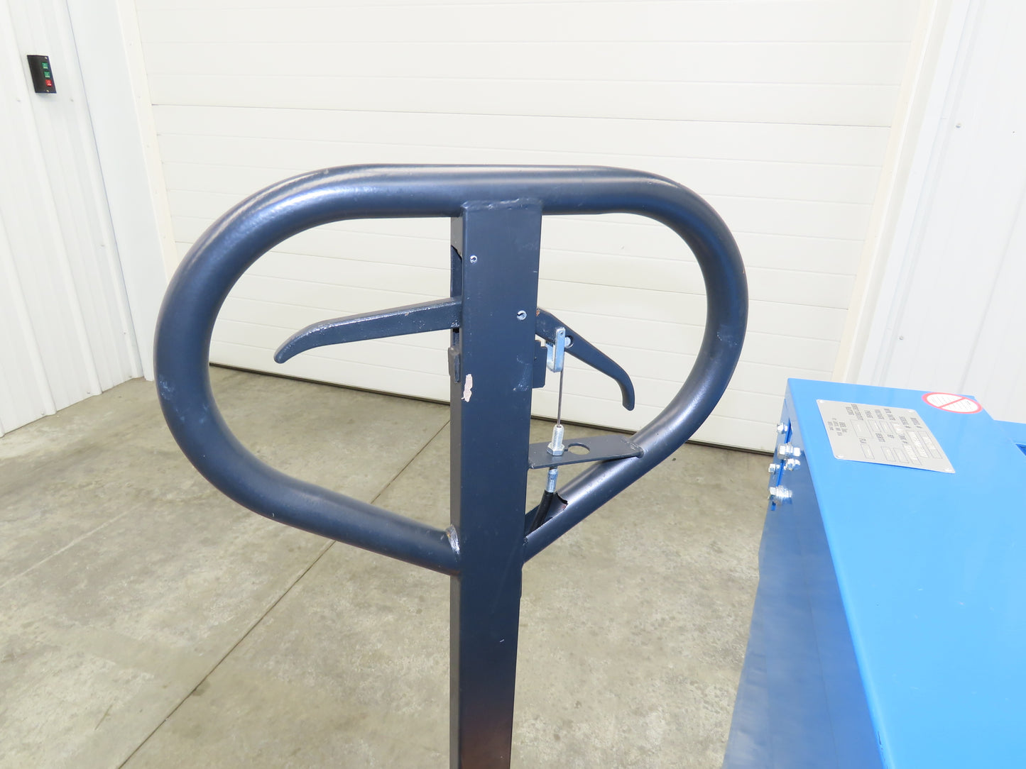 Walkie Battery Transfer Carriage Changer Manual Puller Lift Vestil Pallet Jack