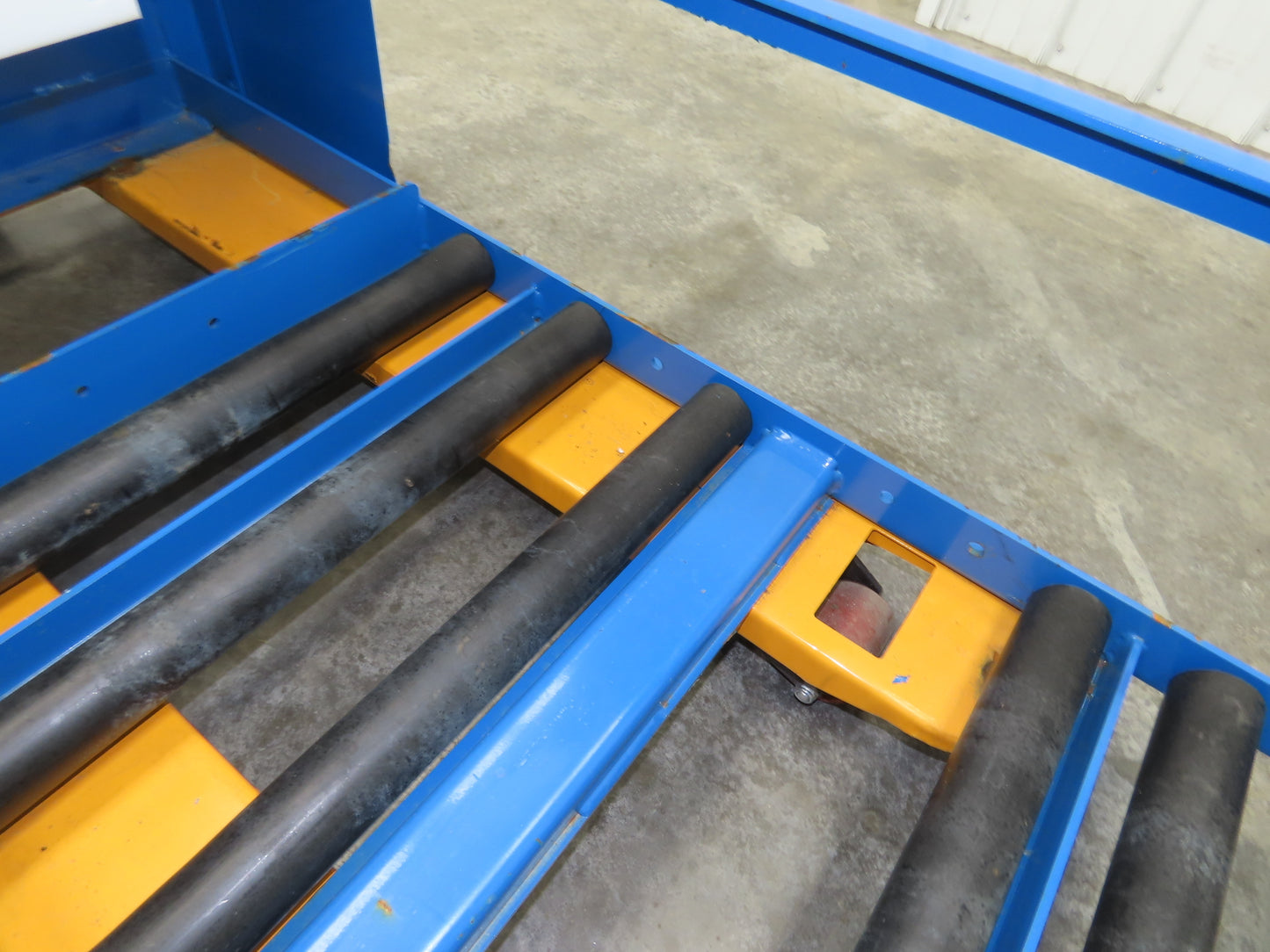 Walkie Battery Transfer Carriage Changer Manual Puller Lift Vestil Pallet Jack