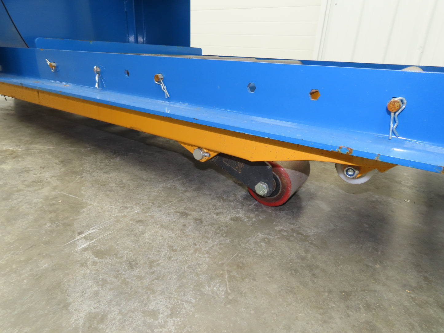 Walkie Battery Transfer Carriage Changer Manual Puller Lift Vestil Pallet Jack