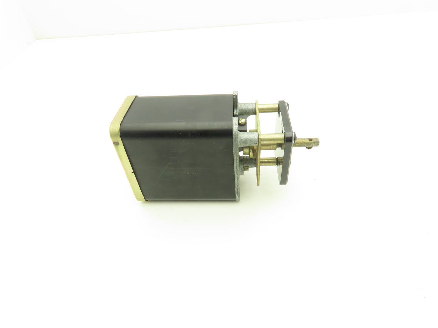 GE 16SB1B20X2 Rotary On/Off Switch 2 Position Spring Return Maintained State