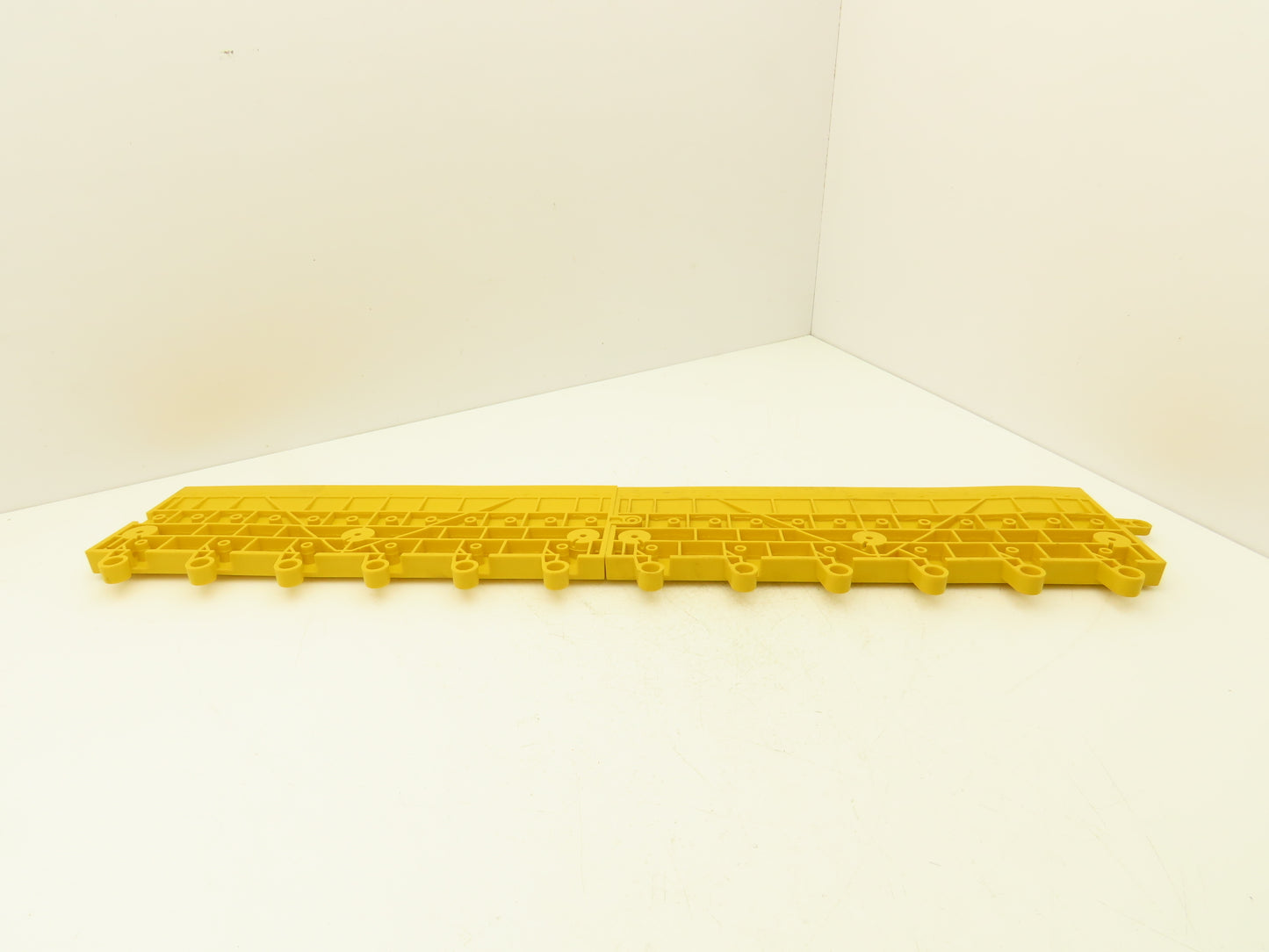 Wearwell 560.78x6x18YL-CS10 Ergodeck Safety Mat Ramp 18" x 6" x 7/8" Lot of 10