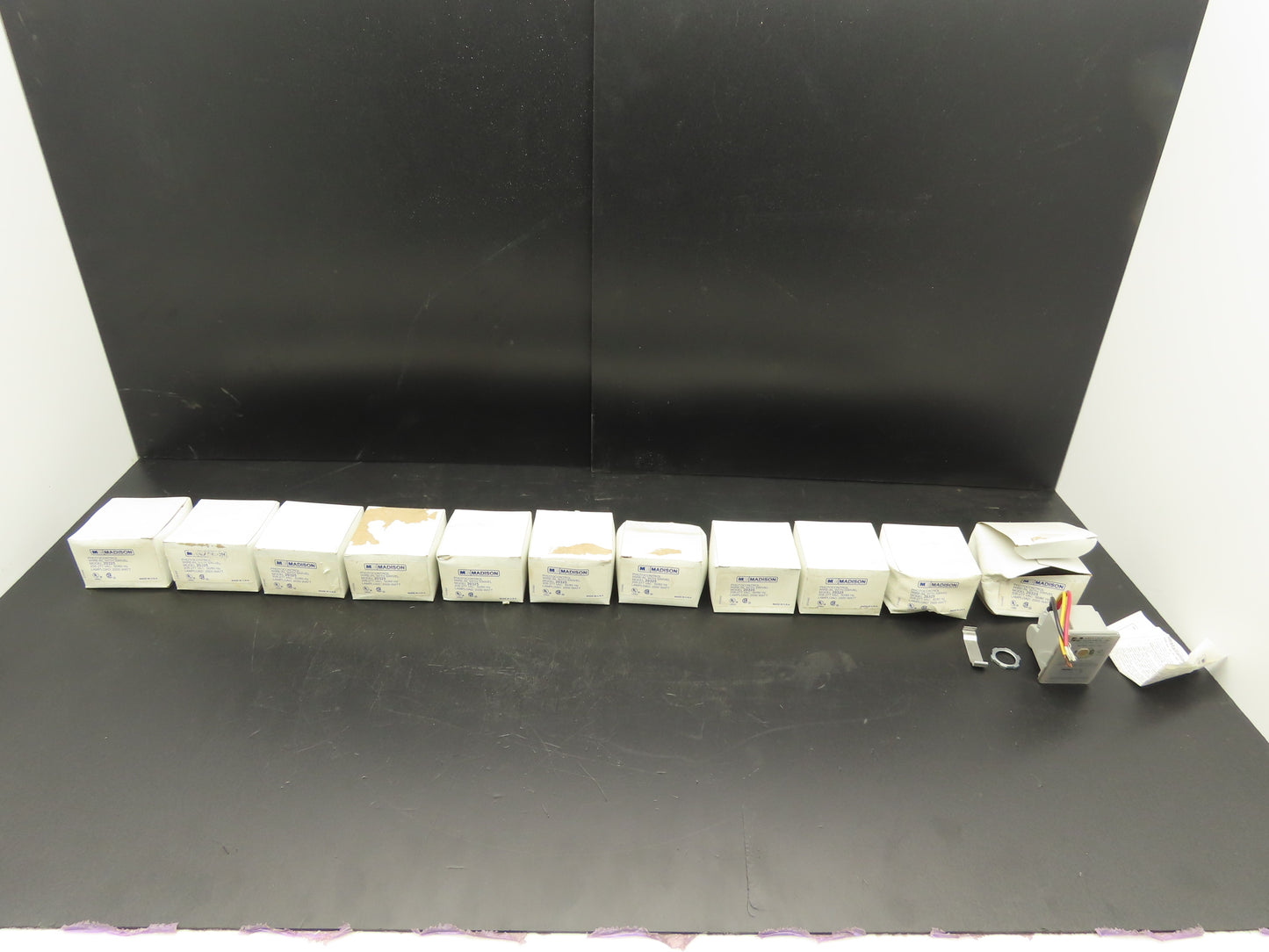 Area Lighting Research SPT-168 Photoelectric Switch 205-277VAC 2000W Lot of 11
