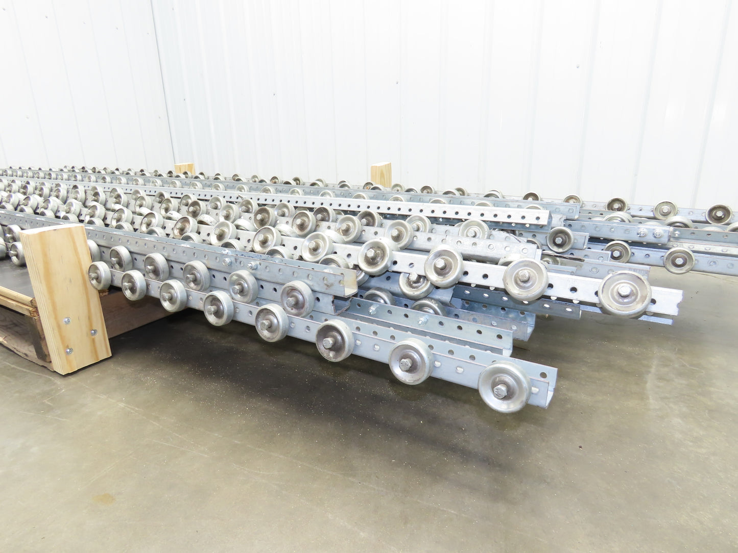 8'-9' Pallet Rack Flow Rail Skate Wheel Conveyor Track C-Channel  Lot of 30