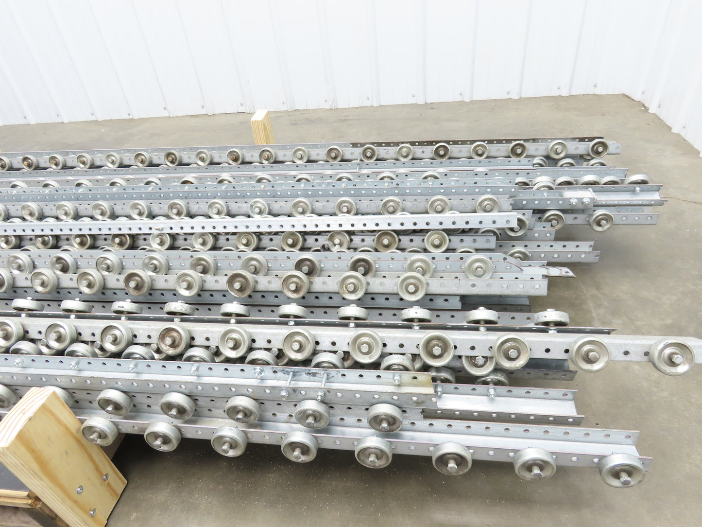 8'-9' Pallet Rack Flow Rail Skate Wheel Conveyor Track C-Channel  Lot of 30