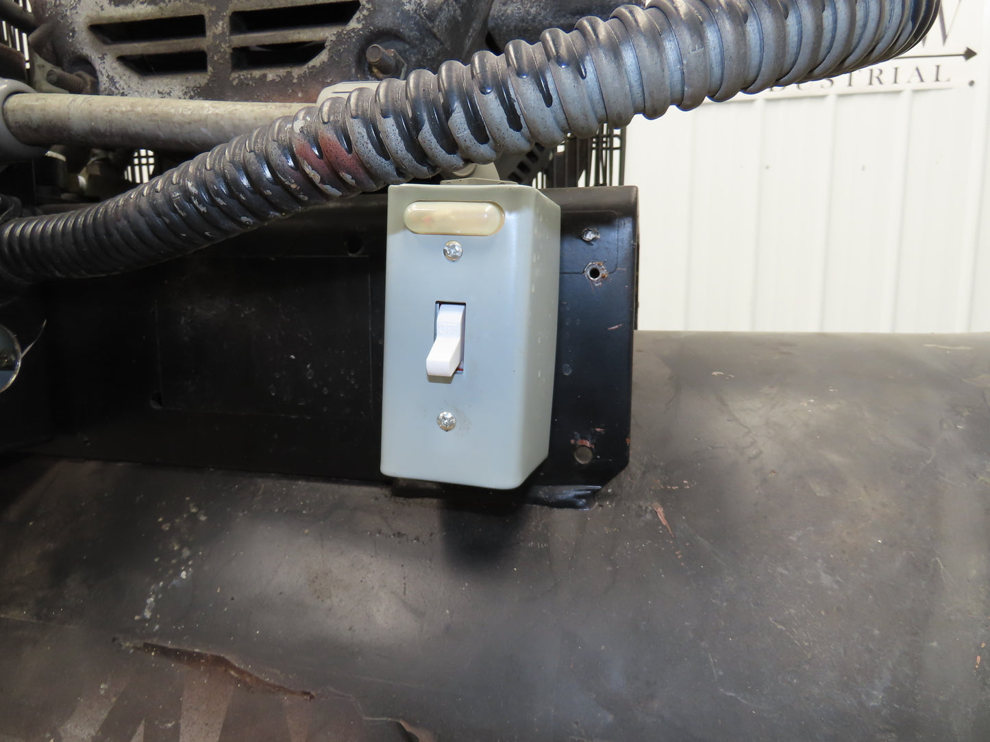 Ingersoll Rand Reciprocating Air Compressor 35 CFM 10 HP 230/460V 3 Ph 120 Gal